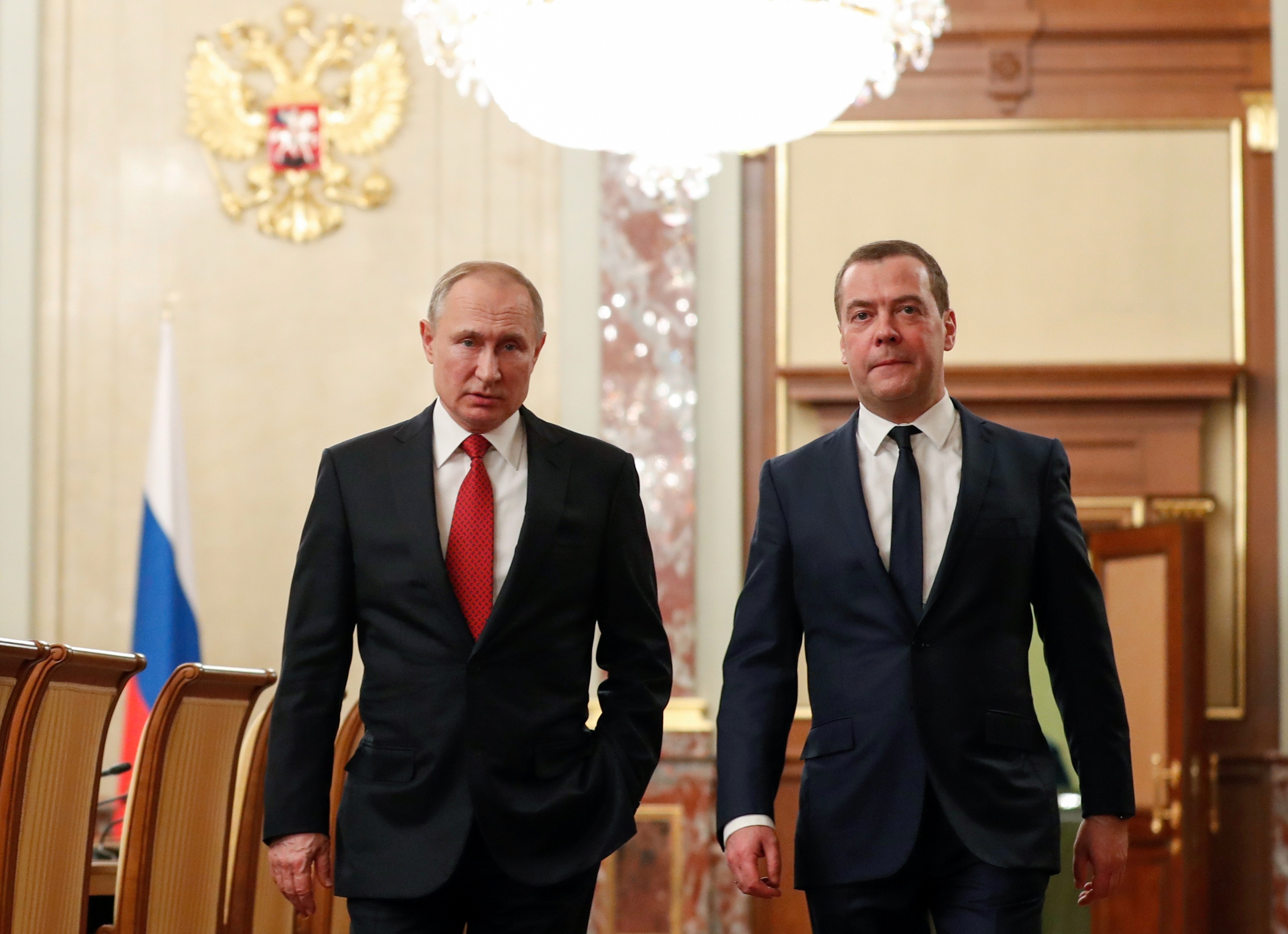 Ong Medvedev: Duc se hung tron ten lua Nga neu bat Tong thong Putin hinh anh