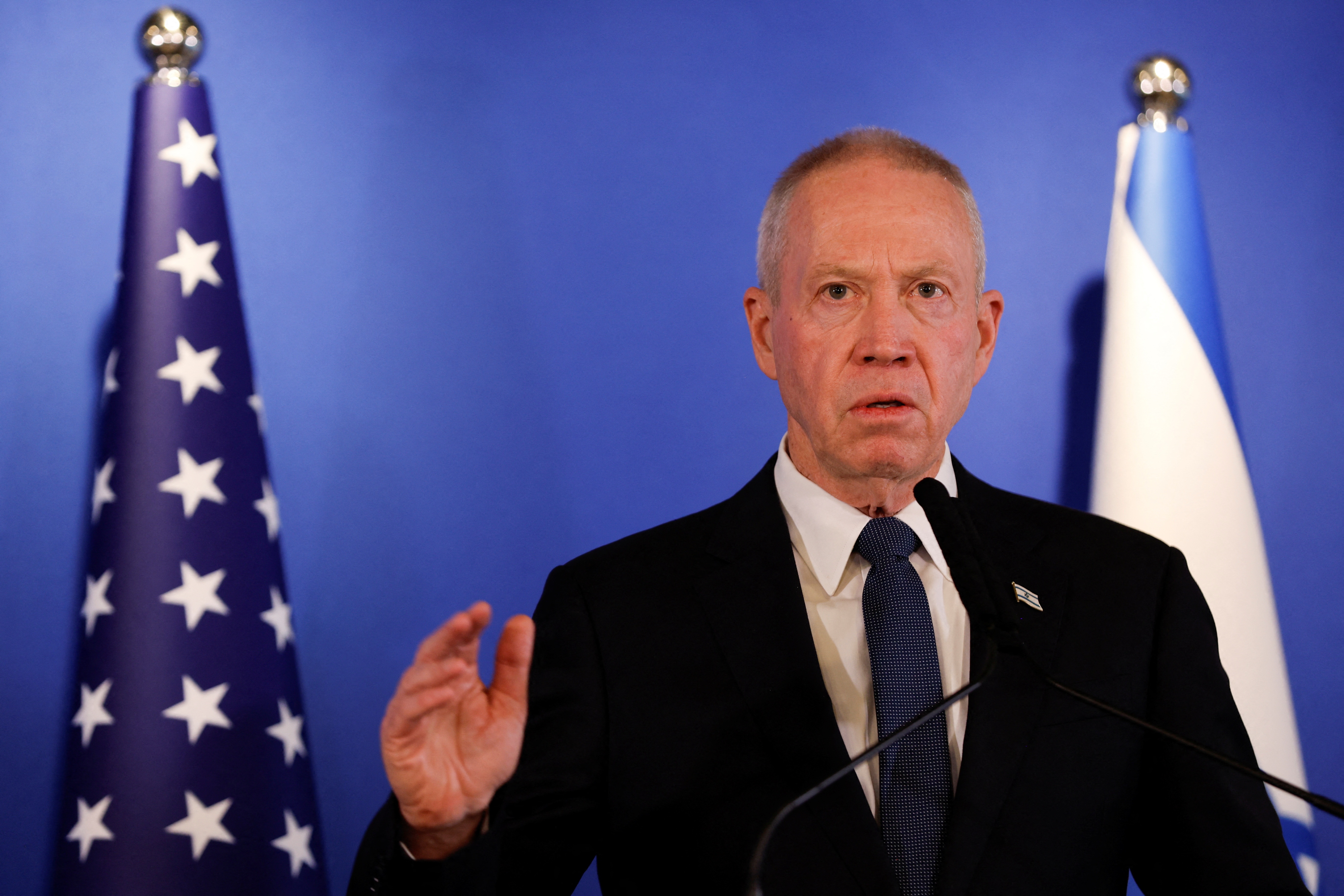 Bo truong Israel bi cach chuc tu choi roi ghe hinh anh