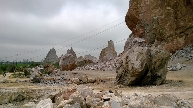 Lai xay ra sap mo da o Thanh Hoa, 2 nguoi chet hinh anh