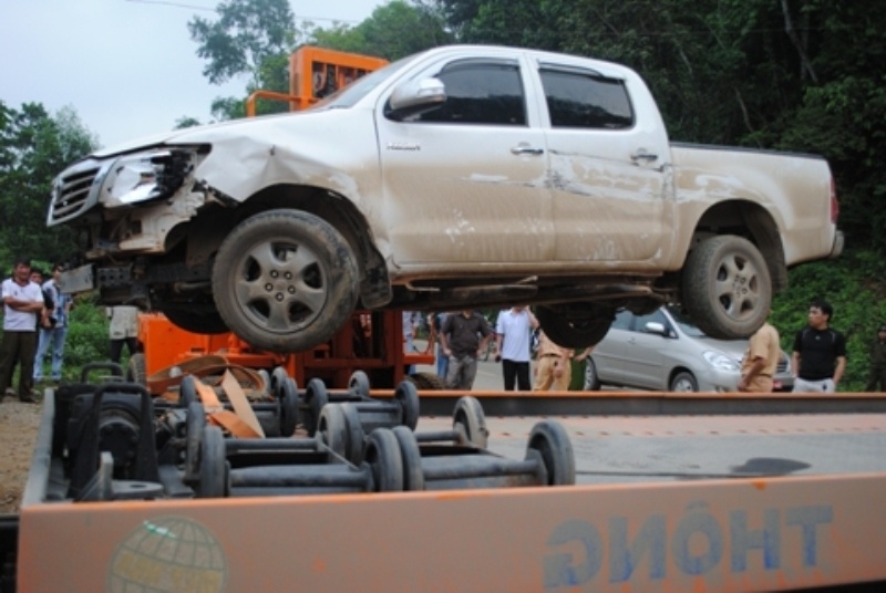 Truy lung tai xe tong gay rang canh sat hinh anh