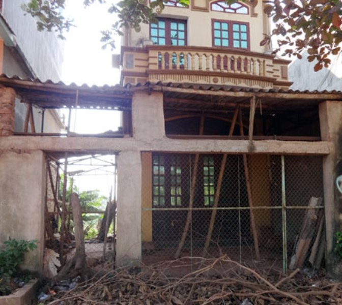 Tham an di qua, nuoc mat van roi o gia dinh Le Van Luyen hinh anh