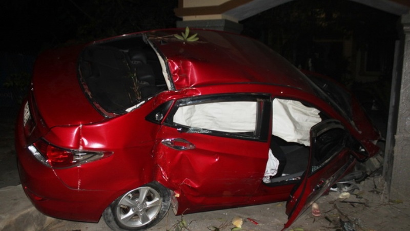 ‘Toi va chau vua qua cong thi xe no nhu bom’ hinh anh