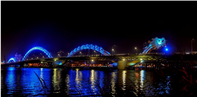 Cầu Rồng chuyển qua nhiều sắc màu trong đêm -  Ảnh do công ty ASA cung cấ