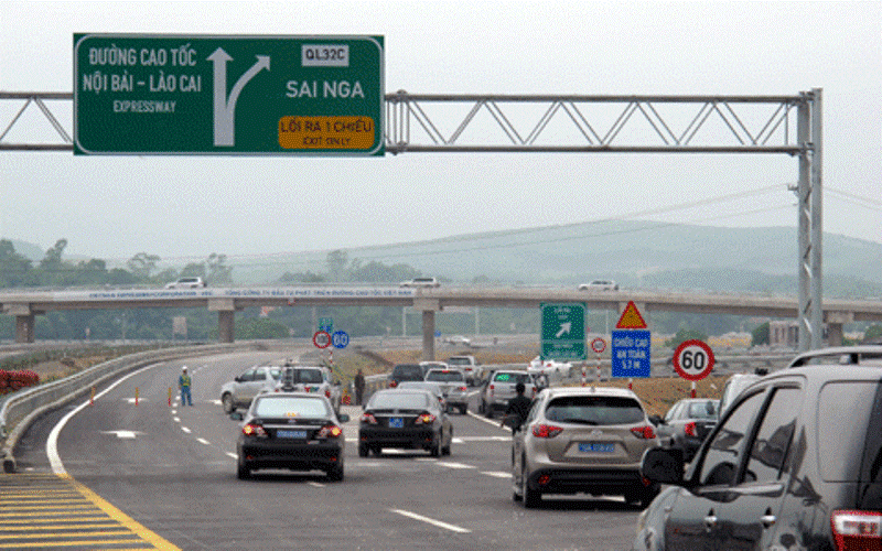 Thong xe ky thuat them 25 km tren duong cao toc dai nhat VN hinh anh