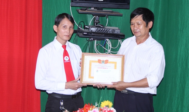 Tôi thật sự cảm kích và biết ơn nam tài xế đã trả lại số tiền đó...”, anh Thanh cầm số tiền trên tay và vui vẻ nói.