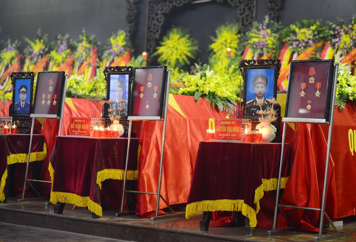 'Dat me san sang don anh linh dac cong chinh phuc bau troi’ hinh anh