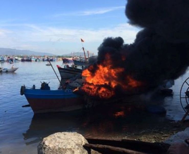 Hien truong vu no tau cho dau khien 5 nguoi thuong vong hinh anh