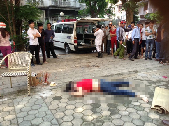 Thieu nu 9X nhay lau tu tu sau khi truot dai hoc hinh anh