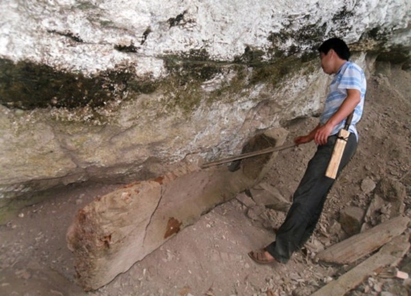 Loi don ky bi co vang trong hang 'quan tai' o Thanh Hoa hinh anh
