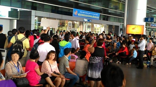 'Te liet san bay': TS Nguyen Bach Phuc lat tay su co hinh anh