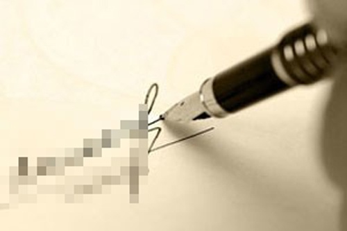 Truong phong giao duc bi cach chuc vi khai man thanh tich hinh anh