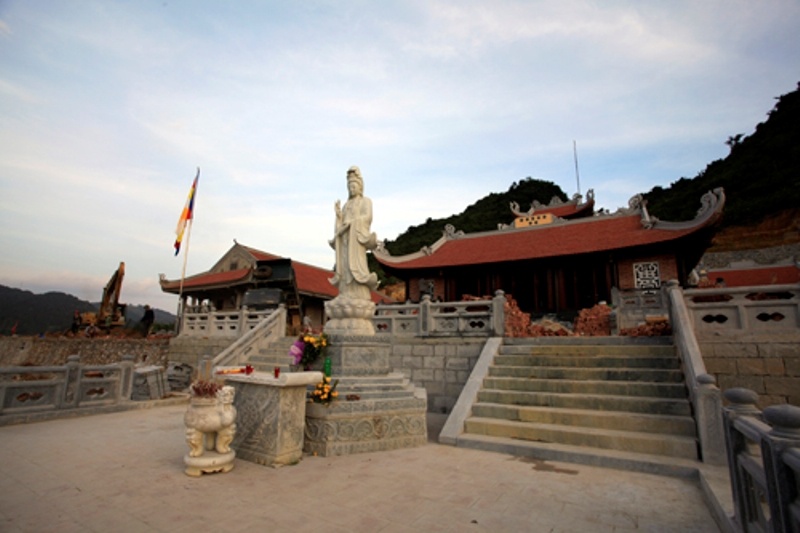 Một ngôi chùa đầu tiên trên mảnh đất biên cương phía bắc của Tổ quốc với khiến trúc của một ngôi chùa Việt truyền thống sẽ khánh thành vào ngày 15/12/2014