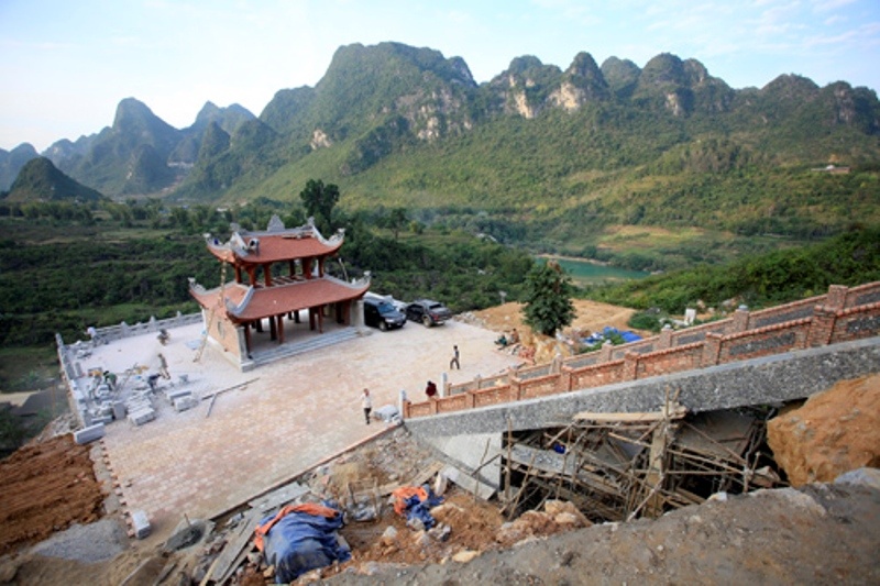 Chùa được khởi công ngày 15/6/2013 và sẽ khánh thành vào ngày 15/12/2014.