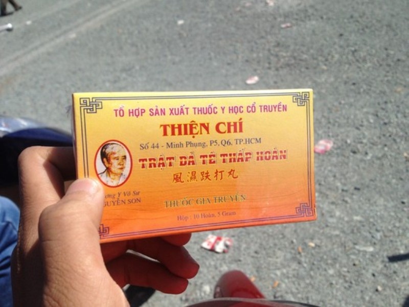 Mỗi hộp có giá 50.000 đồng, tuy nhiên qua xác minh, địa chỉ in trên hộp thuốc là giả.