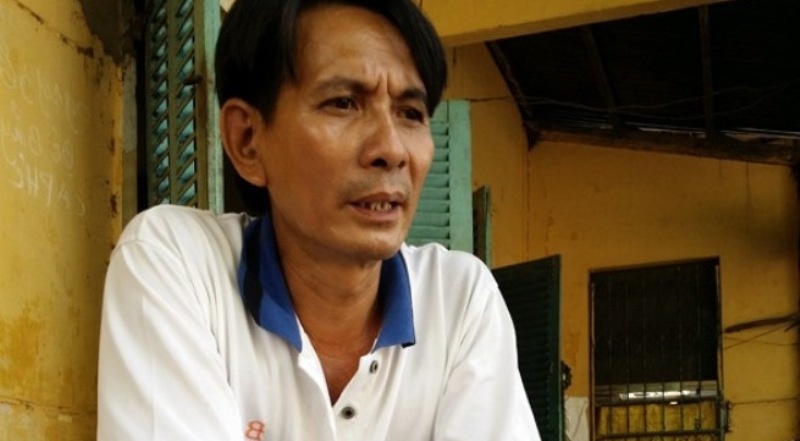 Ông Phạm Văn Mộng trao đổi với người viết.