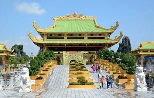 Vi sao Dai Nam mo cua tro lai dung ngay ong Cung nghi huu? hinh anh