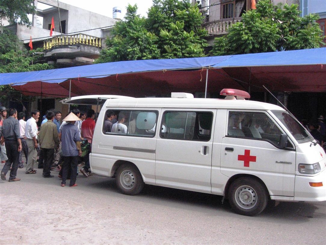 Nguoi uong thuoc diet co vi nghi con bi cuong buc da tu vong hinh anh