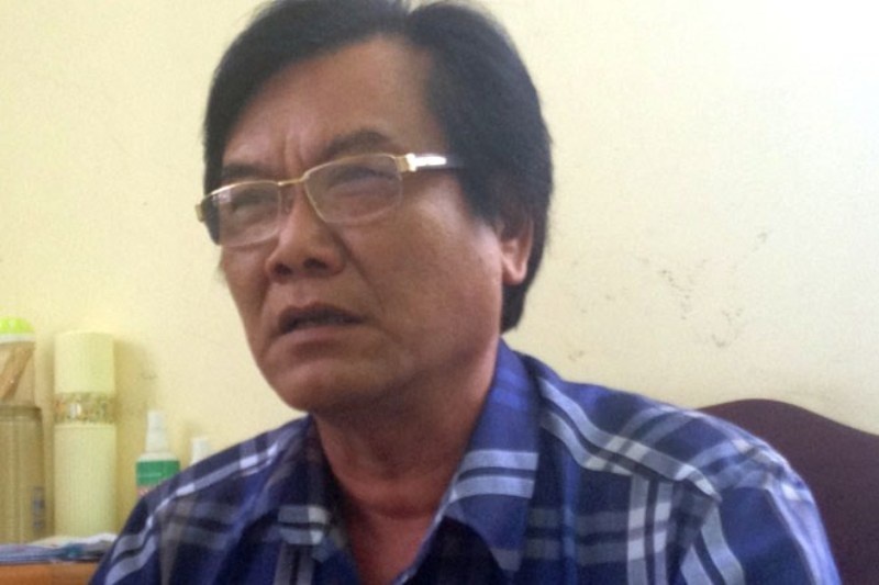 Nguoi dan ngo ngang khi can bo phuong xin loi hinh anh