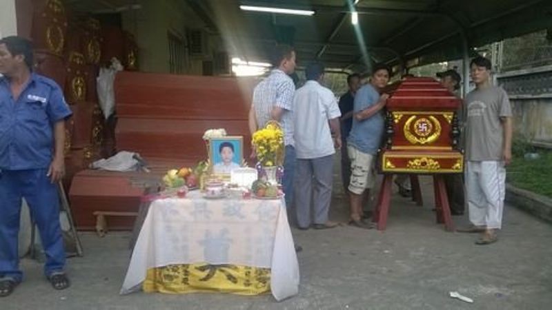 Thi thể học sinh bị đuối nước ở hồ bơi sẽ được đưa về quê chôn cất. 