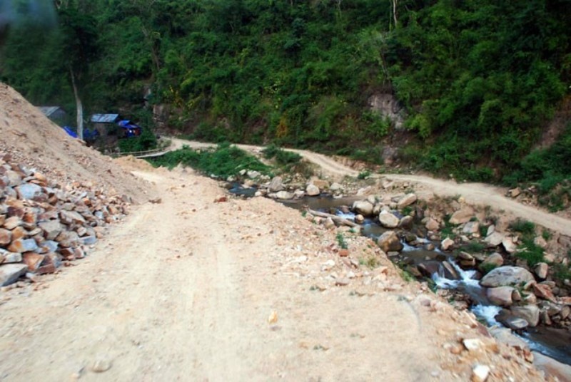 Đường vào Sài Khao.