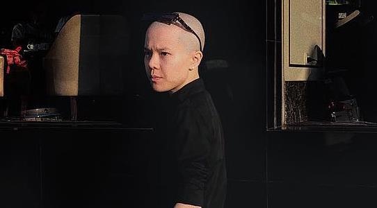 Tien Tien la lam voi hinh anh cao troc dau hinh anh