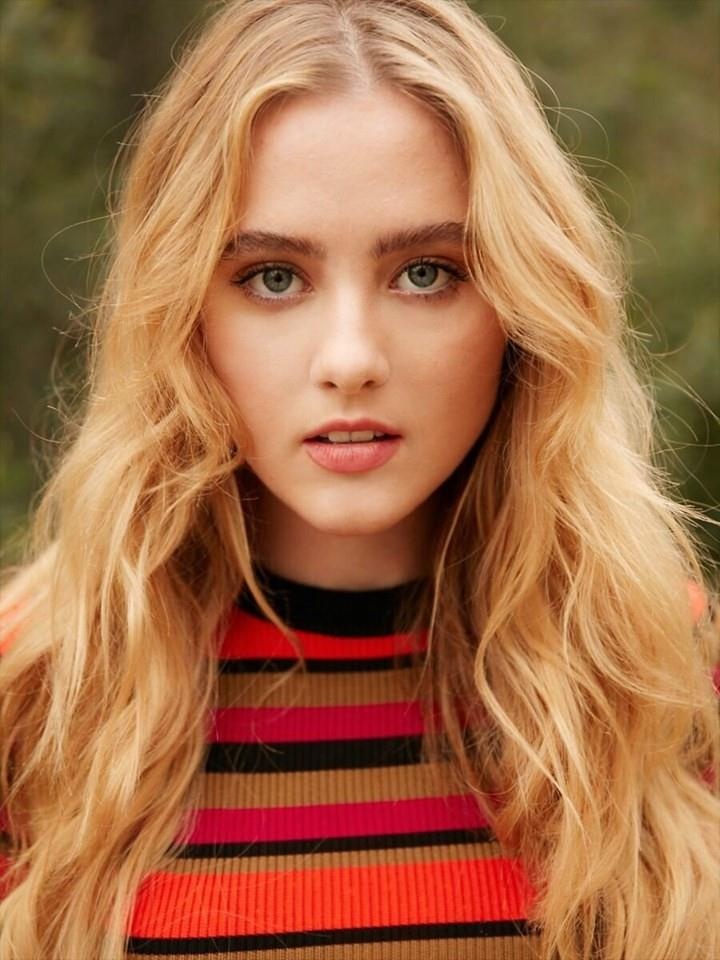 Kathryn Newton anh 8