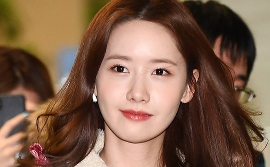 Anh Yoona o san bay lot top tim kiem nhieu nhat Han Quoc hinh anh