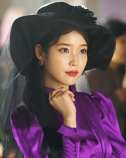 Jennie,  Taeyeon,  Yoona,  Chungha,  IU,  kpop,  solo thanh cong anh 11