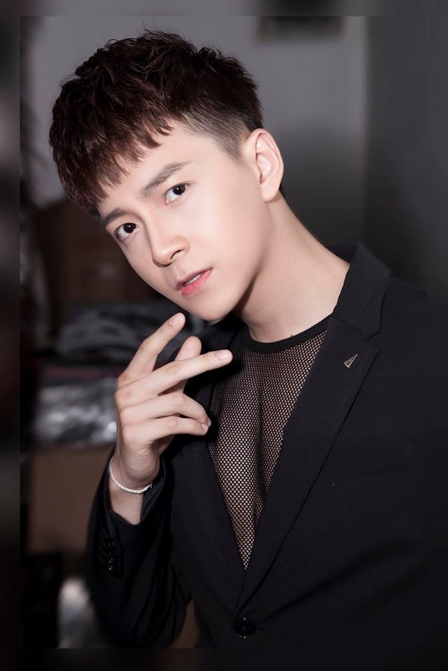 Issac,  Noo Phước Thịnh,  Trịnh Thăng Bình,  Ngô Kiến Huy,  sao nam bằng tuổi,  1988 ảnh 15 Issac,  Noo Phuoc Thinh,  Trinh Thang Binh,  Ngo Kien Huy,  sao nam bang tuoi,  1988 anh 15