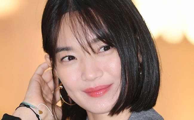Shin Min Ah thu hut voi lan da cang min hinh anh