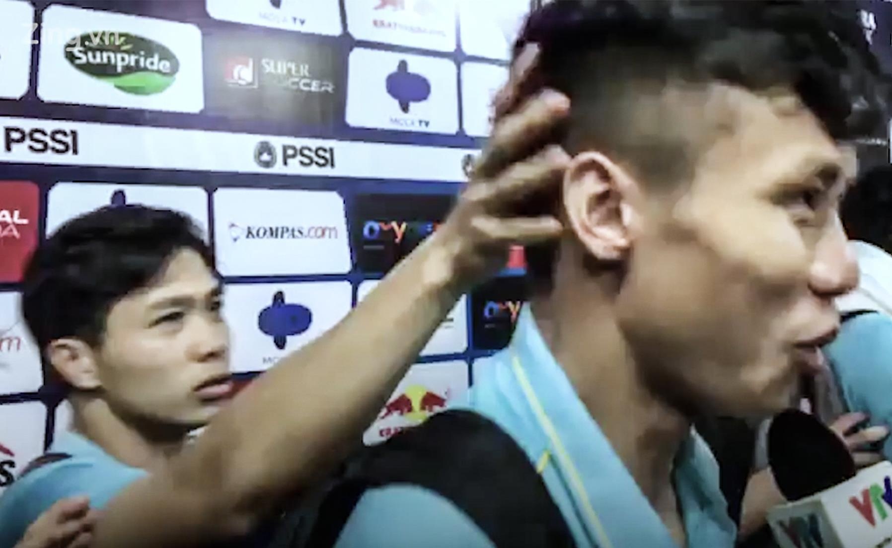 Dong doi thi nhau so ma, veo tai Que Ngoc Hai khi tra loi phong van hinh anh