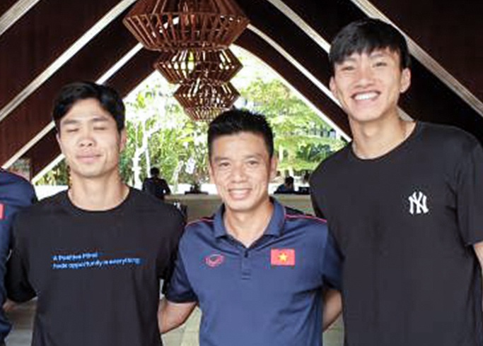 Tuyen Viet Nam tien 3 cau thu sau tran thang Indonesia hinh anh