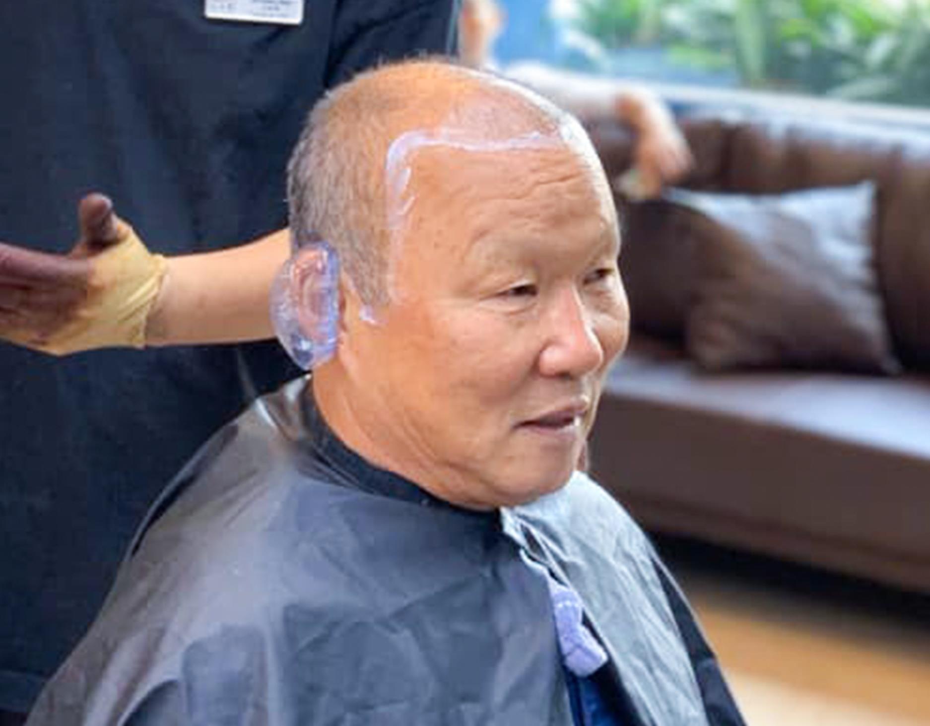 Thay Park lam dep truoc khi du su kien AFF Awards hinh anh