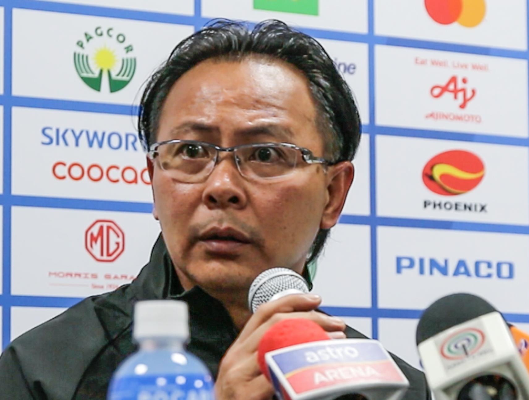 HLV Ong Kim Swee that vong vi thua U22 Philippines hinh anh