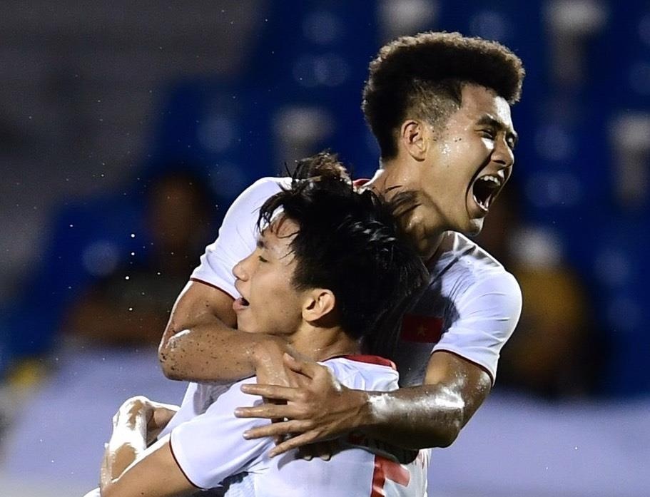 HLV Park an mung cam xuc sau ban thang cua Duc Chinh hinh anh