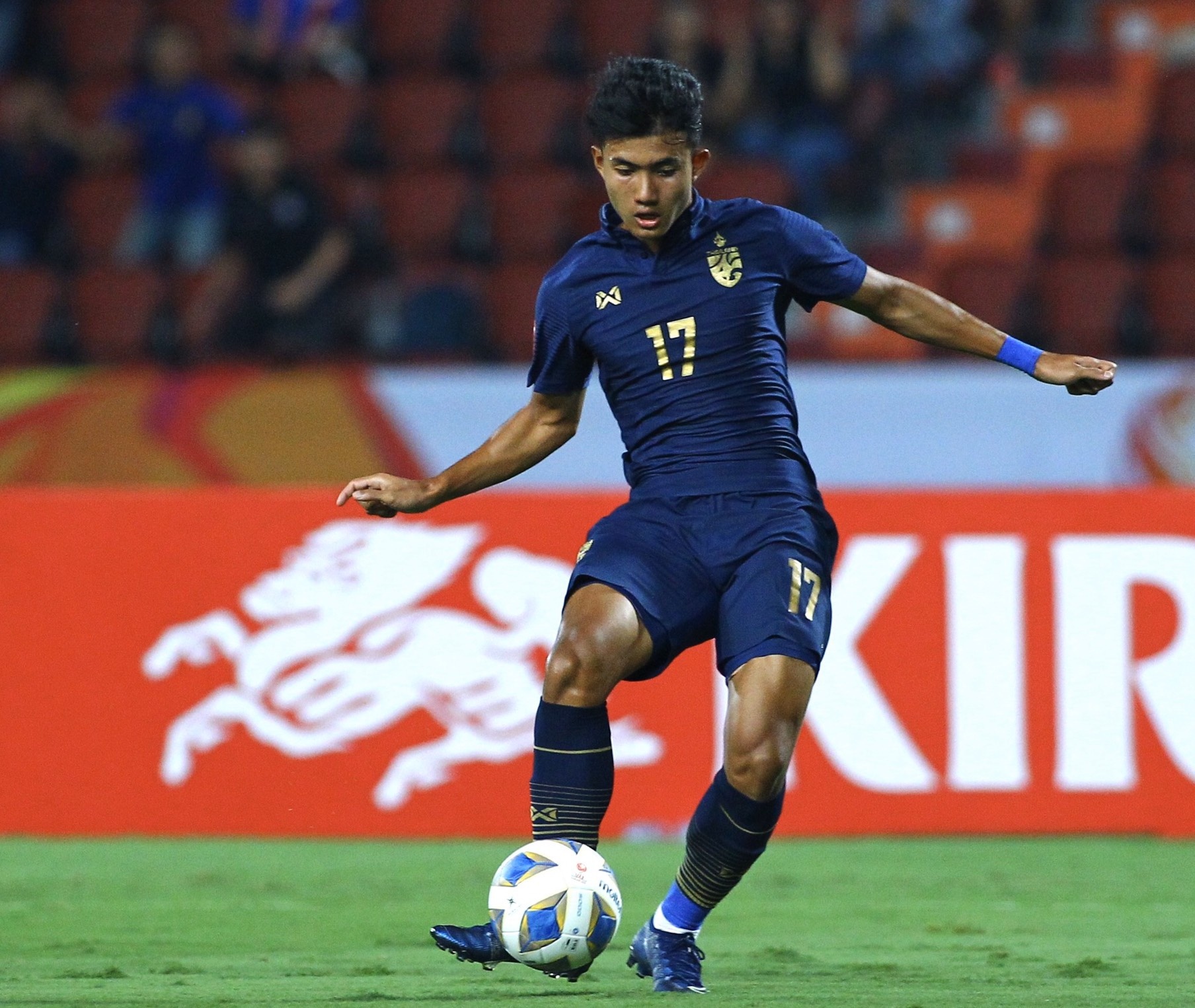 suphanat mueanta anh 4