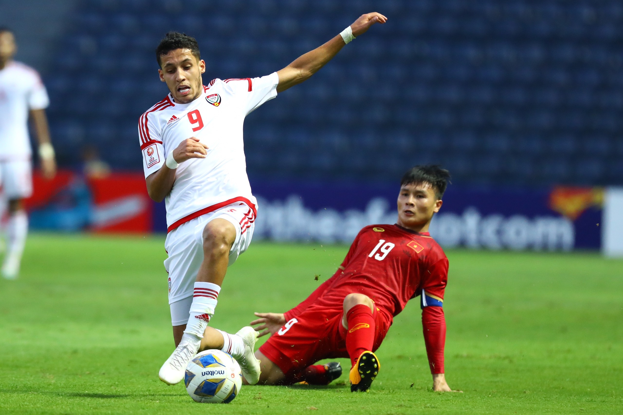 viet nam vs uae anh 1