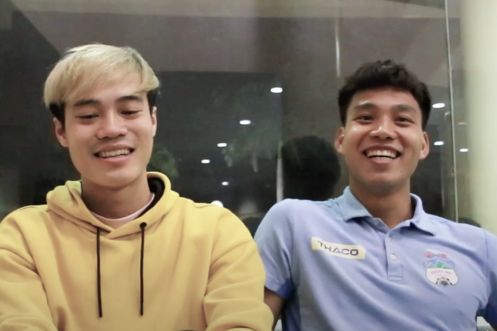 Van Toan va Van Thanh co vu U23 Viet Nam truoc tran gap Jordan hinh anh