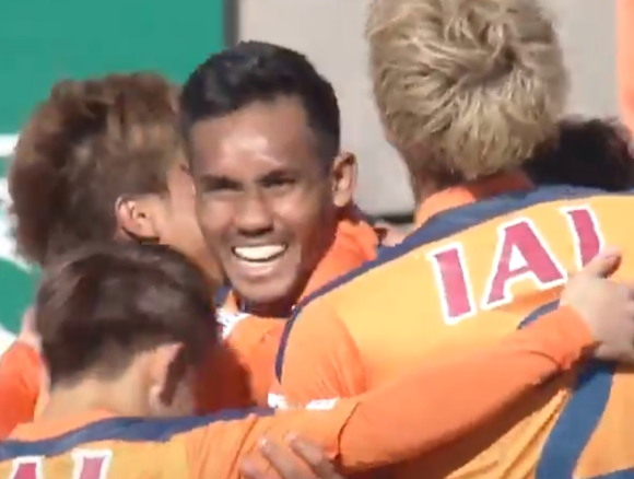 Dangda ghi ban trong tran ra mat doi bong moi hinh anh