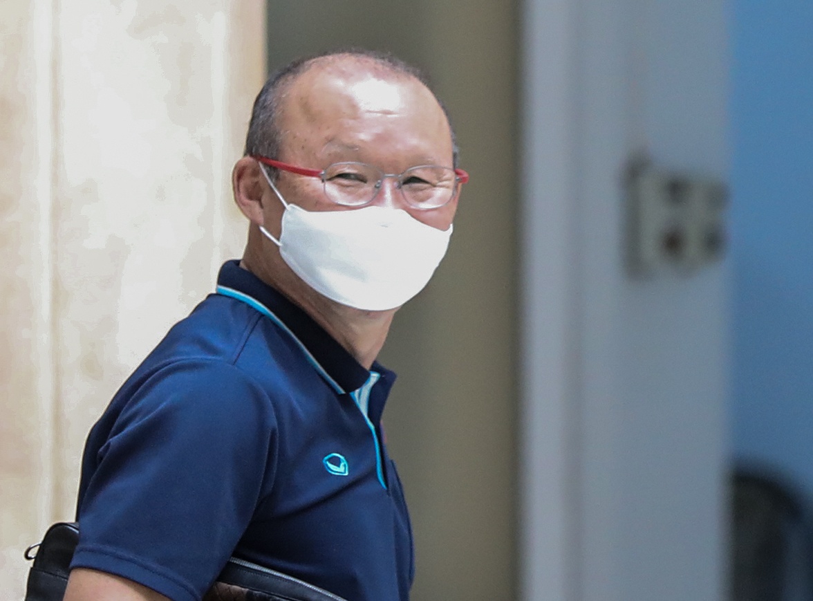 HLV Park hop 5 tieng truoc khi chot ke hoach dau Malaysia hinh anh