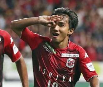 Doi bong J.League de 3 cau thu Thai Lan ghi ban hinh anh