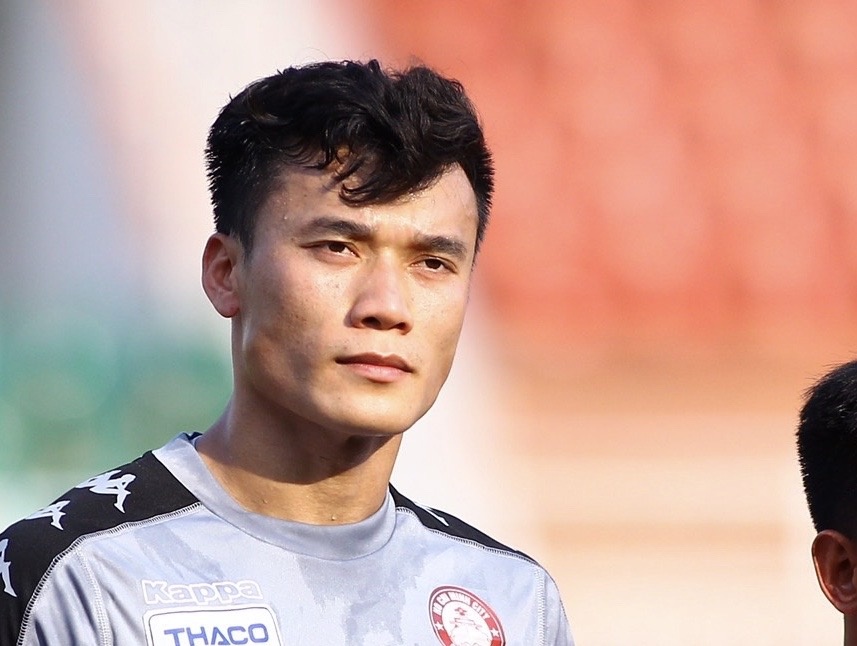 'Mong HLV Chung Hae-seong van trao co hoi cho Bui Tien Dung' hinh anh