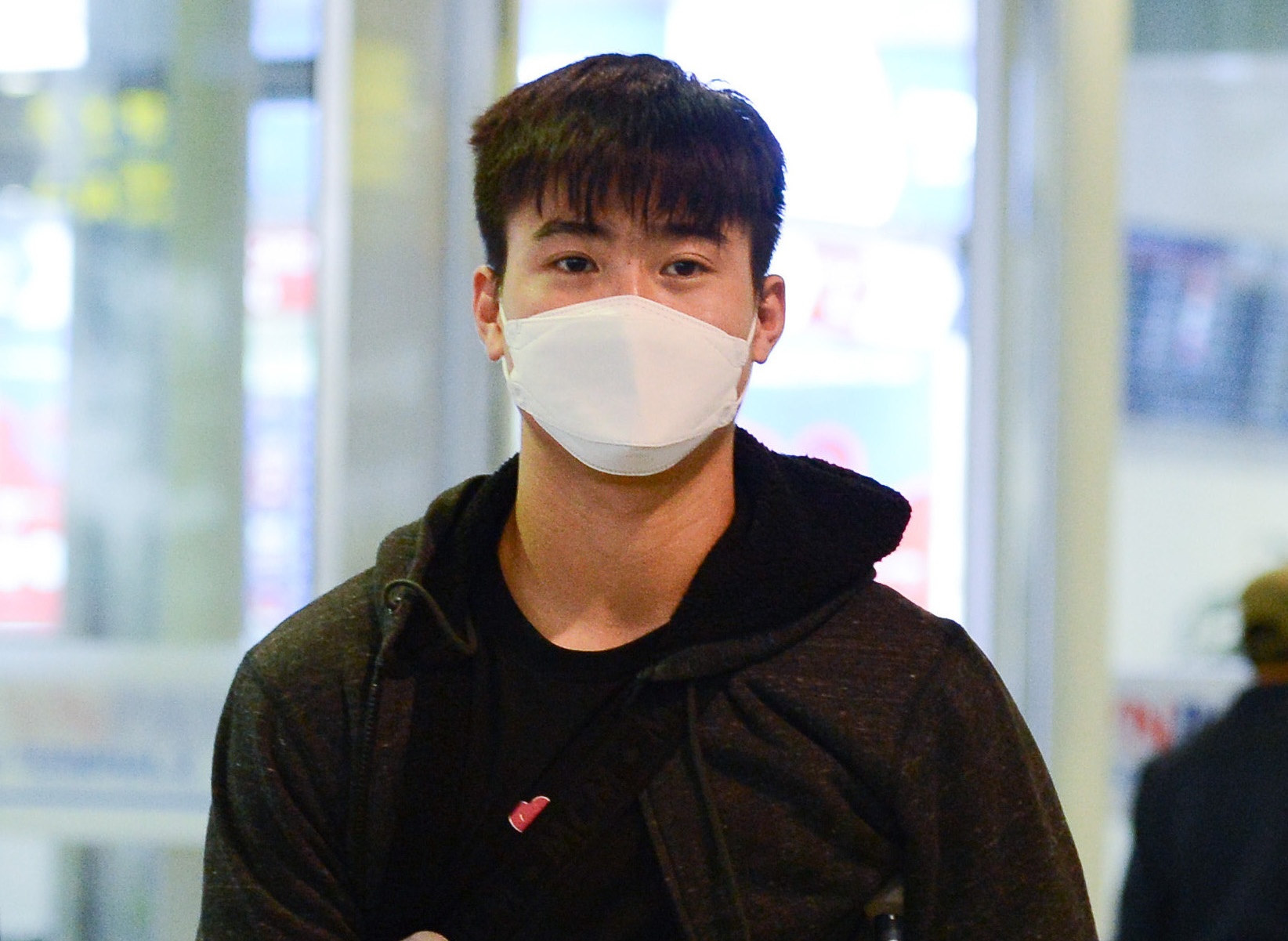 Duy Manh dong vien me khi tro ve hinh anh