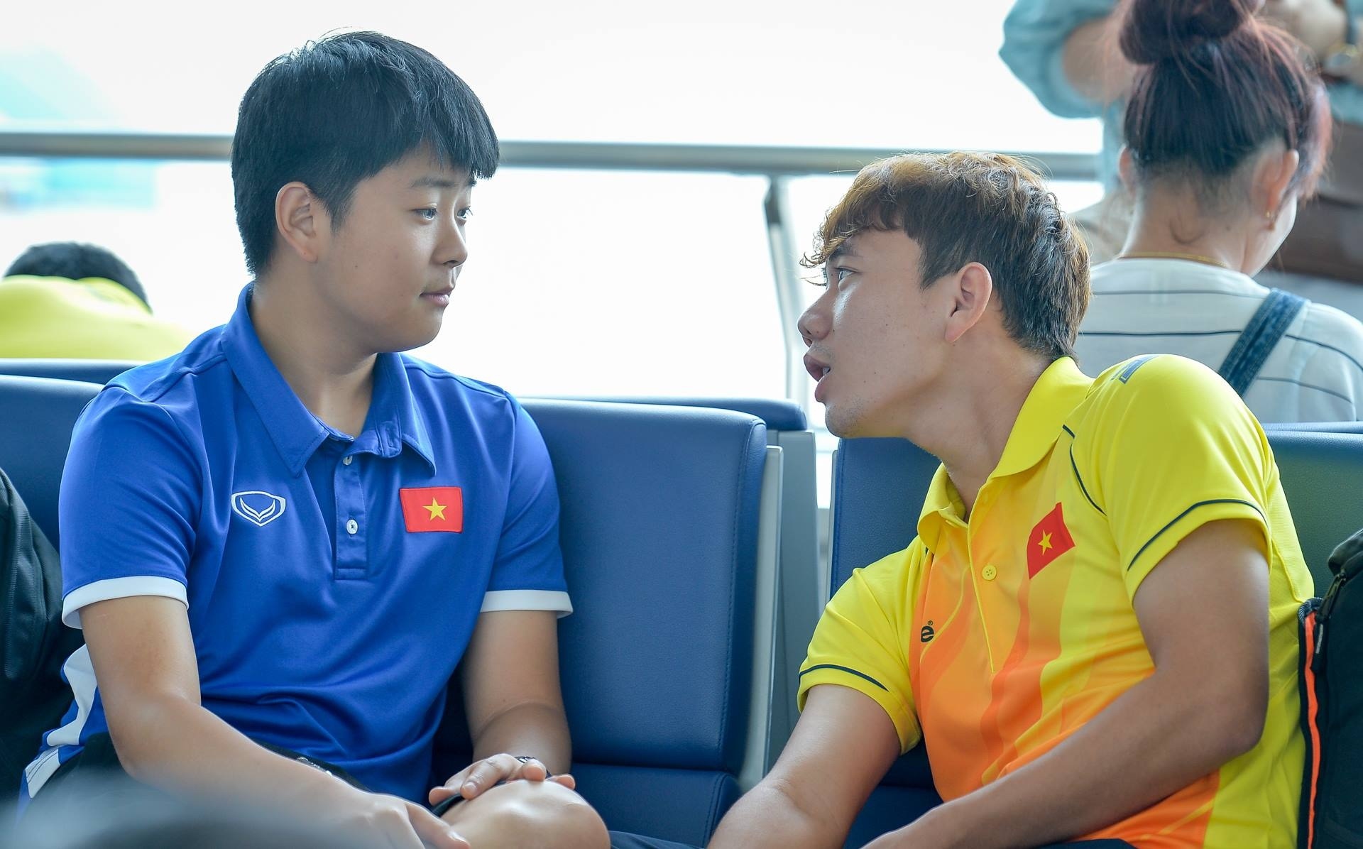 tro ly ngon ngu HLV Park anh 2