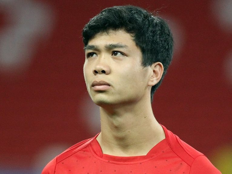 Cong Phuong ra mat tuyen Viet Nam duoi thoi HLV Miura hinh anh