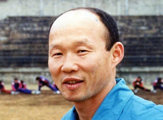 HLV Park: 'Neu do nguyen vong mot thi toi da khong di da bong' hinh anh