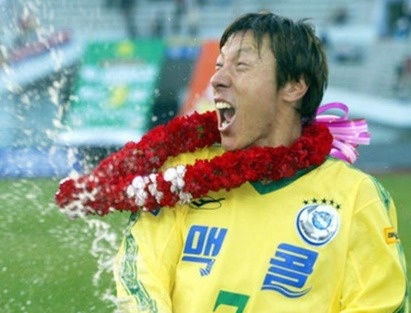 Qua khu tuoi dep cua HLV Shin Tae-yong hinh anh