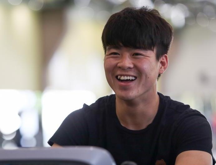 Duy Manh bat mi ke hoach mua oto cua Dinh Trong hinh anh