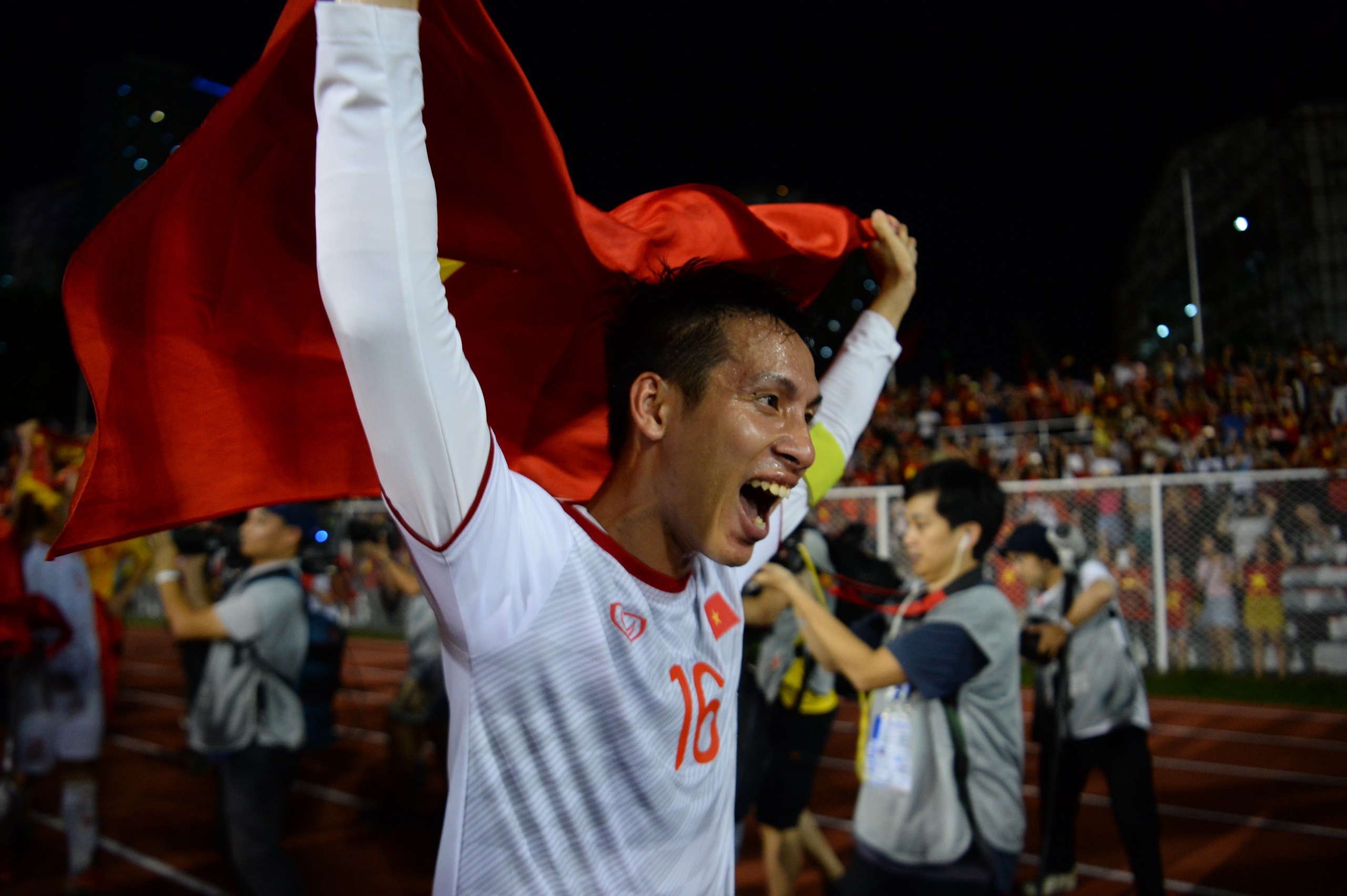 ban gai quang hai anh 7