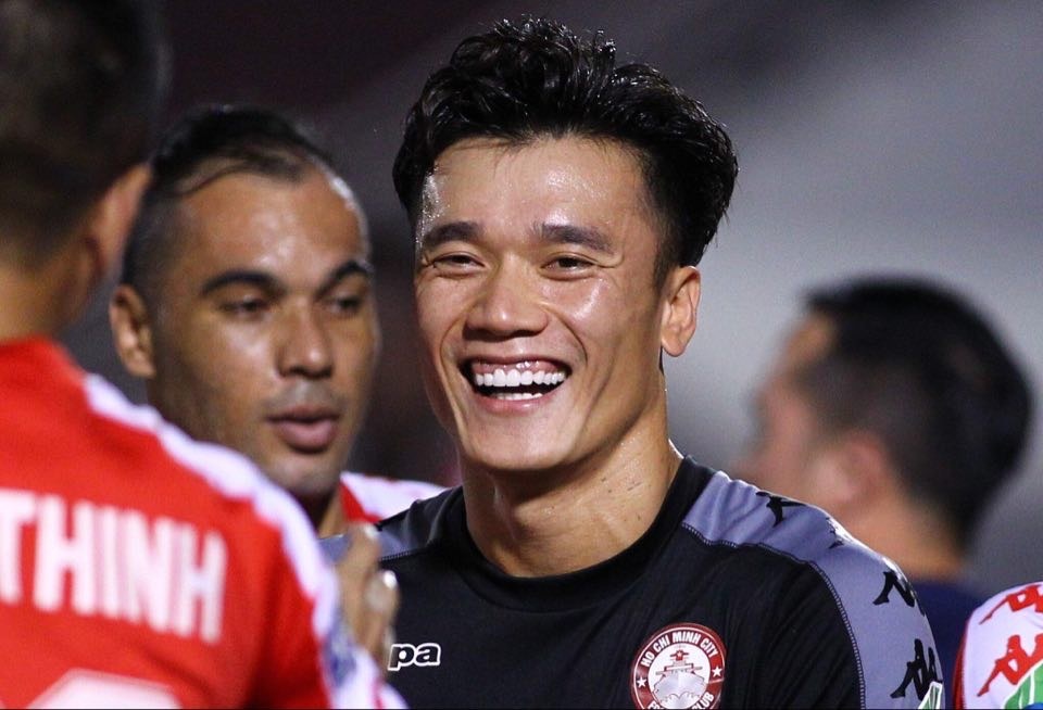 'Bui Tien Dung tro lai va loi hai hon xua' hinh anh